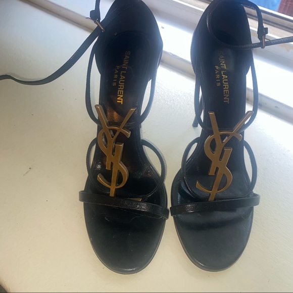 Size 8, literally worn twice, comes with everything in the pic, authentic - Picture 4 of 8